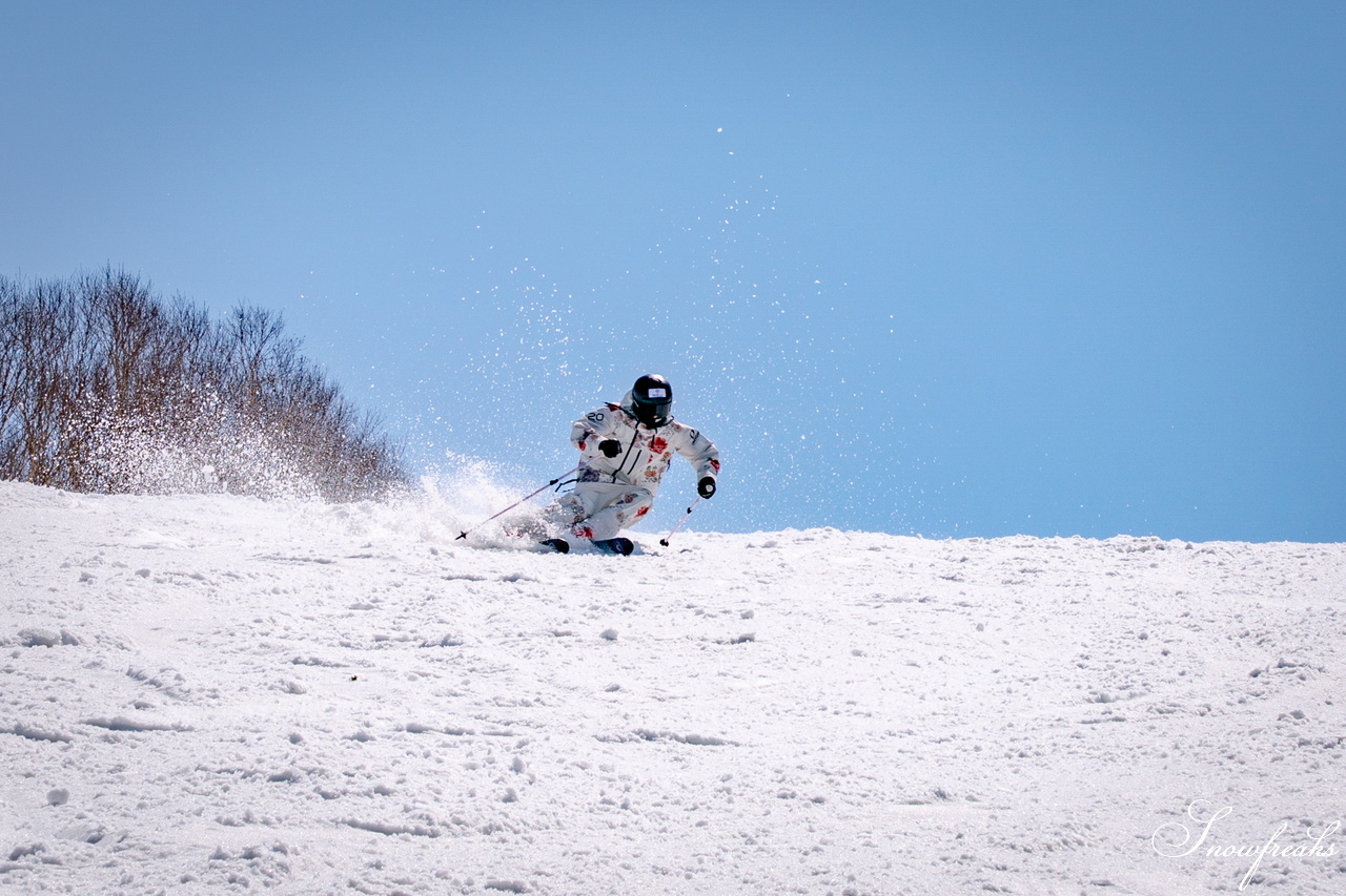 キロロリゾート｜ポカポカ陽気で絶好の春スキー日和♪こんな日は、みんなで思いっきり春雪を満喫しましょう！